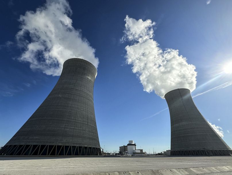 Les quatre, à gauche et trois de la tour de refroidissement sont visibles dans l'installation du réacteur nucléaire de la centrale électrique d'Alvin W. Vogtle, le vendredi 31 mai 2024, à Waynesboro, en Géorgie.