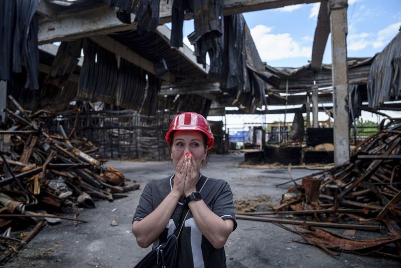 Le complexe commercial Epicentre de Kharkiv, en Ukraine, dévasté après l'attaque d'une bombe planante russe.