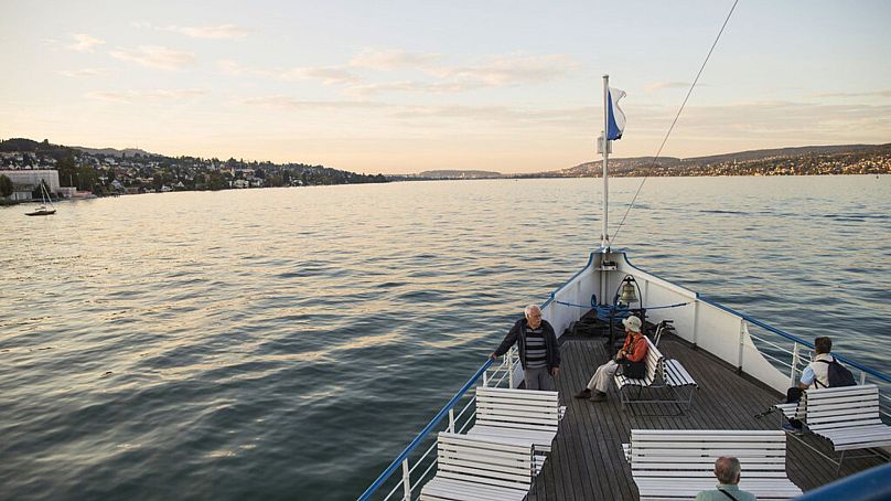 Partez pour une croisière relaxante sur le lac de Zurich.