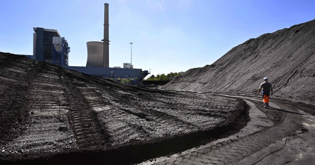 À la centrale à charbon de Saint-Avold, des législatives à «quitte ou double»