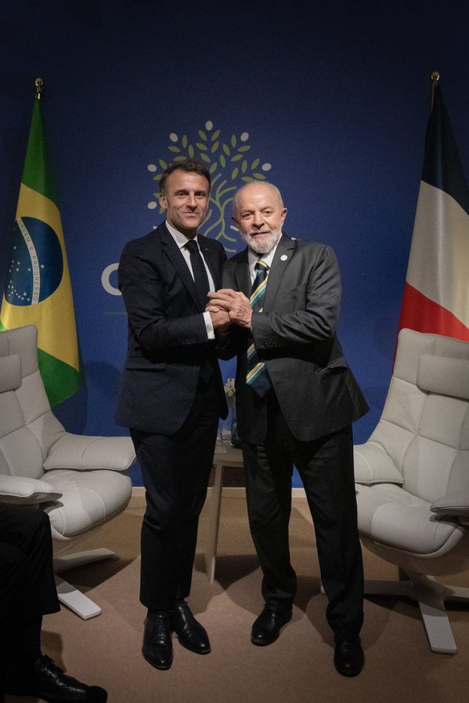 Avec le Président Lula au G7. Ensemble, nous continuerons de faire face aux grands défis de notre temps, à défendre les valeurs universelles au fondement de nos démocraties.