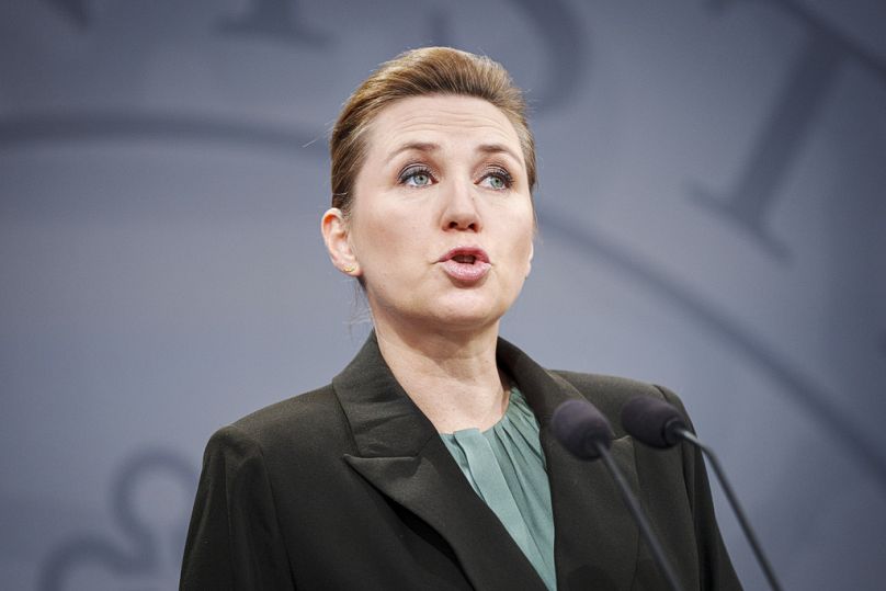 La Première ministre danoise Mette Frederiksen s'exprime lors d'une conférence de presse à Copenhague, le mercredi 13 mars 2024.