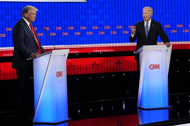Le président Joe Biden, à droite, et le candidat républicain à la présidence, l'ancien président Donald Trump, à gauche, participent à un débat présidentiel organisé par CNN, le 27 juin 2019.
