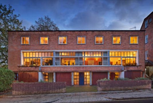 La maison d'Erno Goldfinger sur Willow Road, Londres, Royaume-Uni