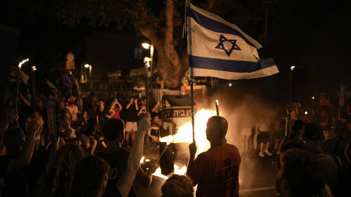 People protest against Israeli Prime Minister Benjamin Netanyahu