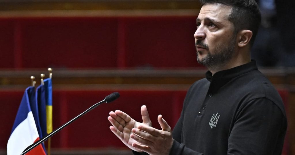 Zelensky aux députés français : "Le nazisme est en train de résurgir"