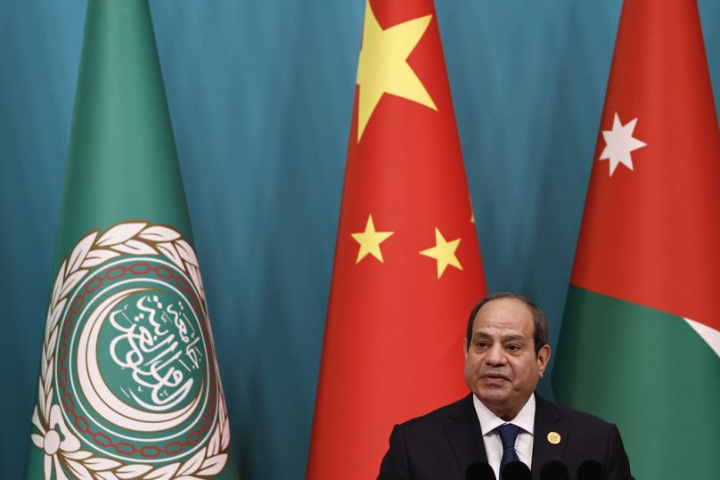 Le président égyptien Abdel Fattah el-Sisi prononce un discours lors de la 10e réunion ministérielle du Forum de coopération Chine-États arabes à Pékin, en mai 2024