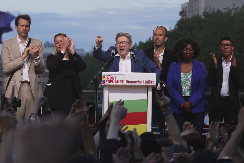 Jean-Luc Mélenchon, fondateur de France Unbowed, prononce un discours après le second tour des élections législatives à Paris.