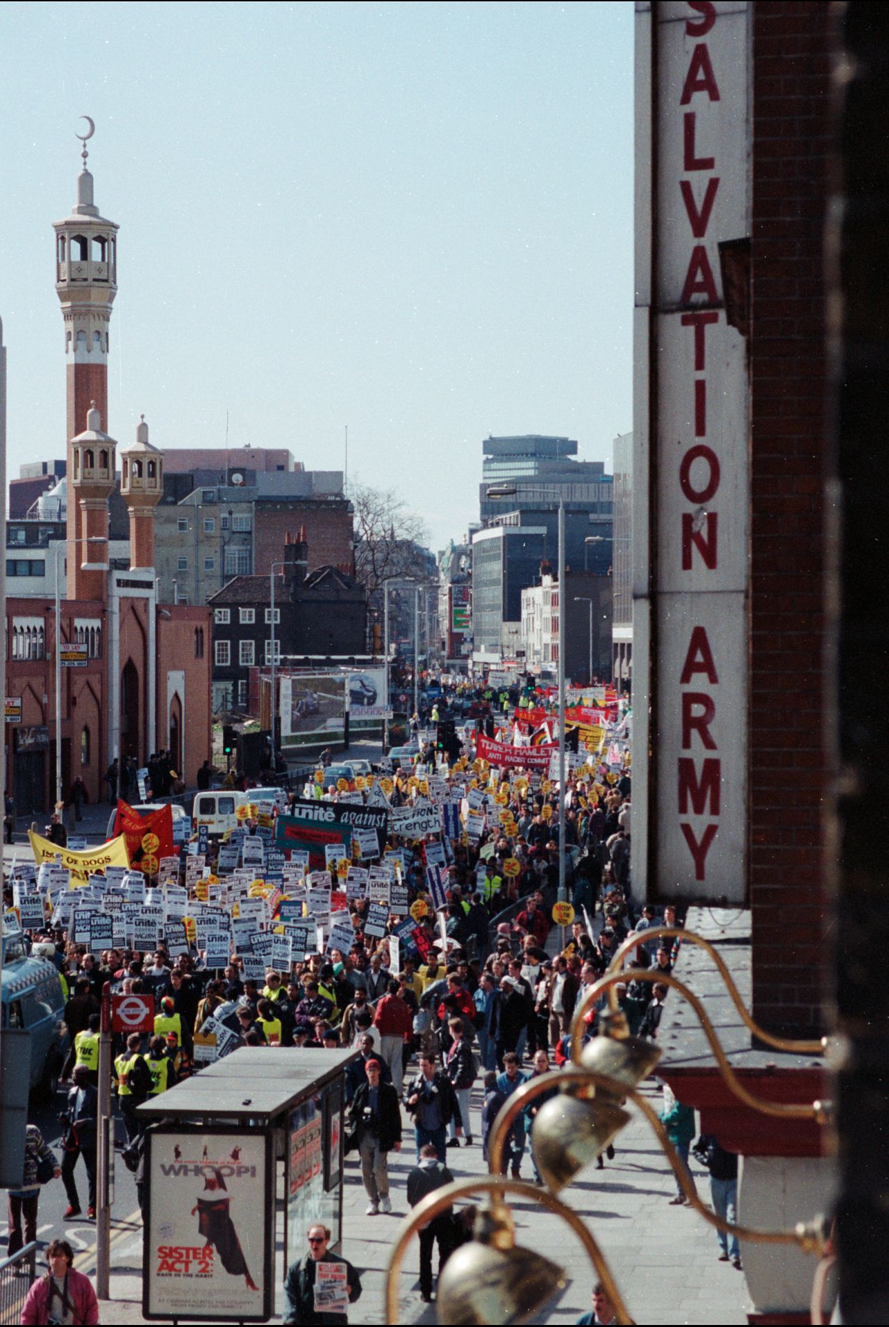 Mayar Akash, marche et manifestation du TUC contre le racisme, Tower Hamlets, années 1990