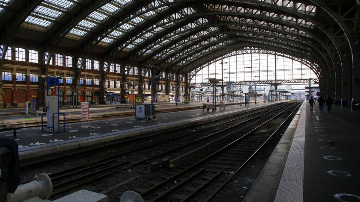 Lille rail track line