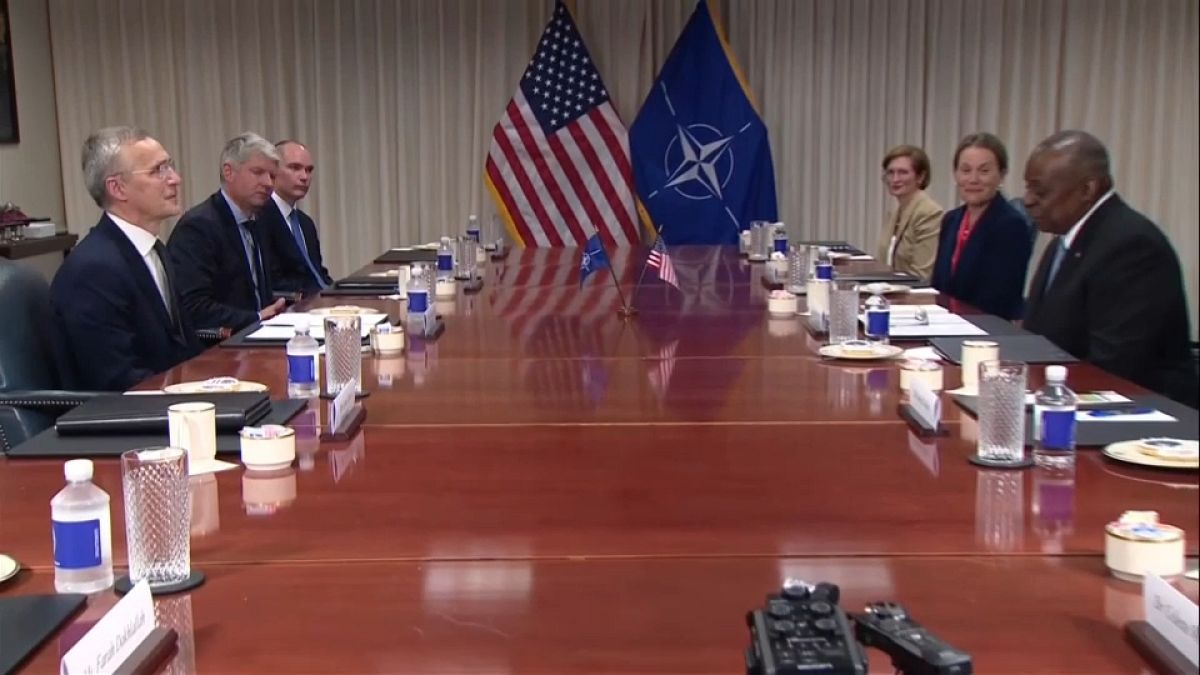 NATO Secretary General Jens Stoltenberg (left) and US Secretary of Defense Lloyd Austin (right).