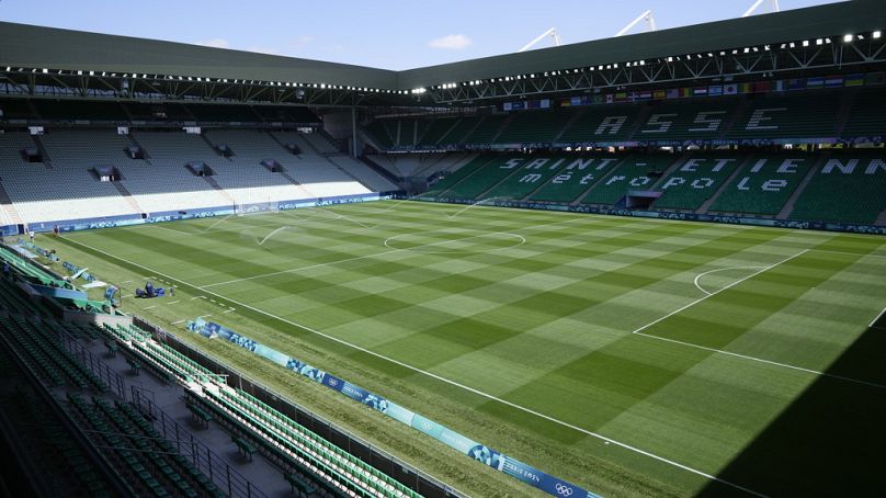 Le stade Geoffroy-Guichard est vu à Saint-Etienne, France, le mardi 23 juillet 2024.