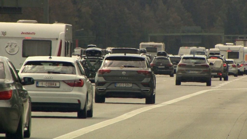 Long traffic jams in Germany after start of summer vacation in all federal states