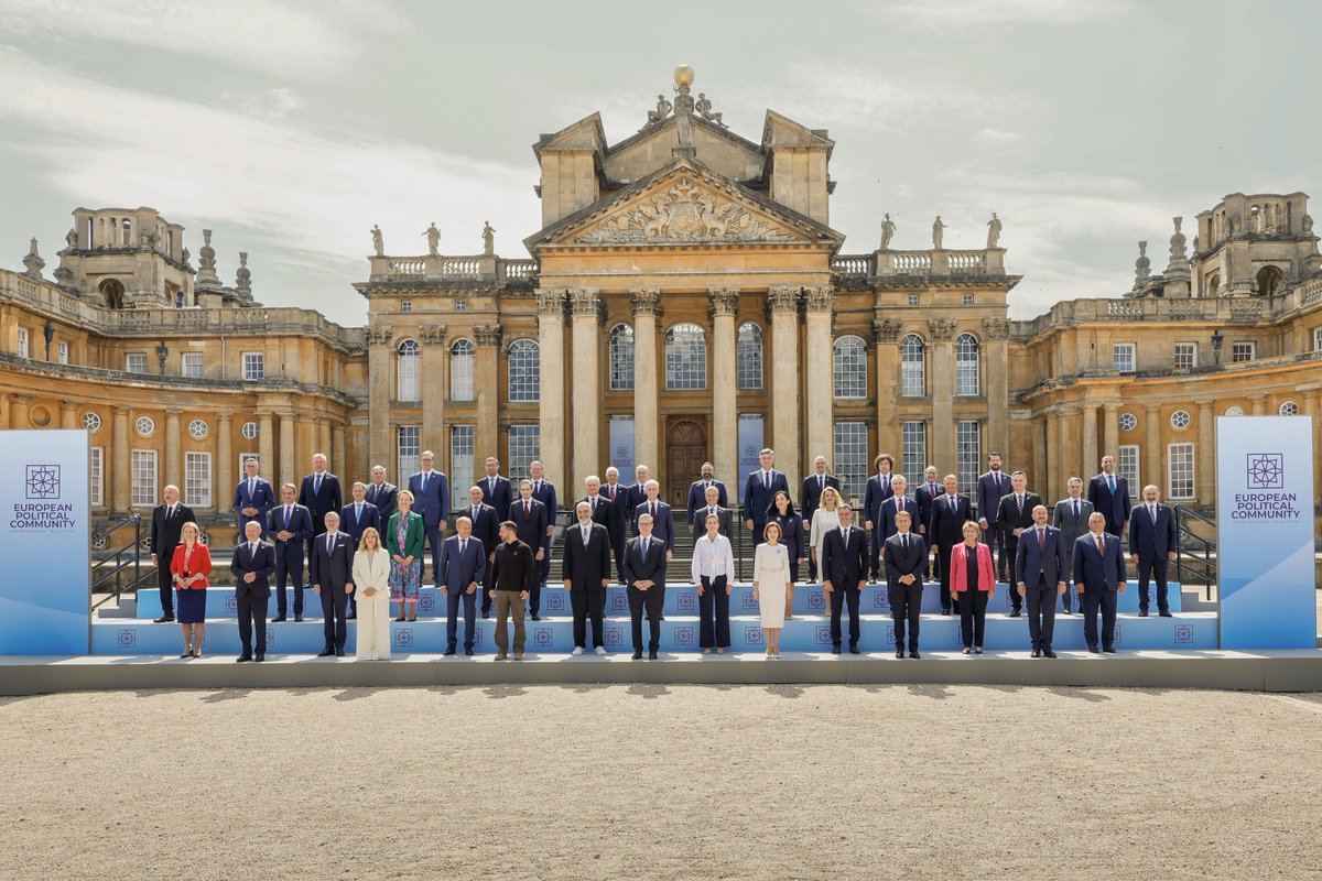 Pour la paix, la sécurité et la stabilité de notre continent, la Communauté politique européenne est réunie à Blenheim au Royaume-Uni.