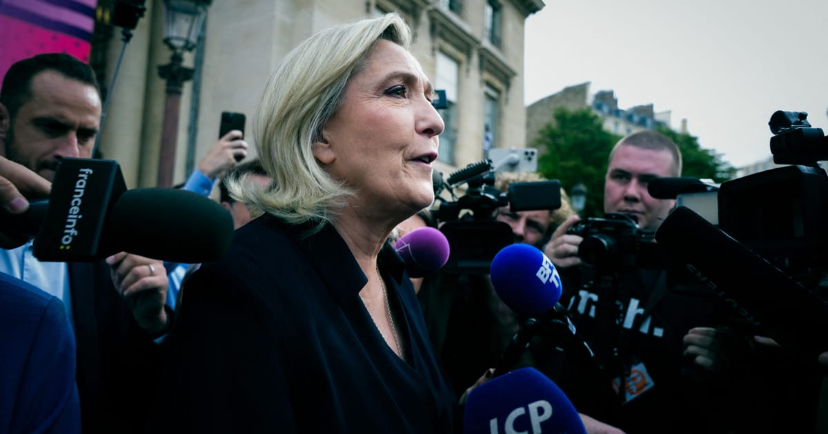 Marine Le Pen accuse la gauche française de préparer une insurrection de type « Capitole »