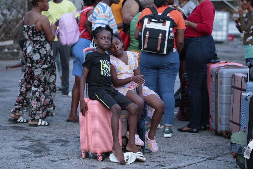 Les évacués d'Union Island arrivent à Kingstown, Saint-Vincent-et-les Grenadines mercredi
