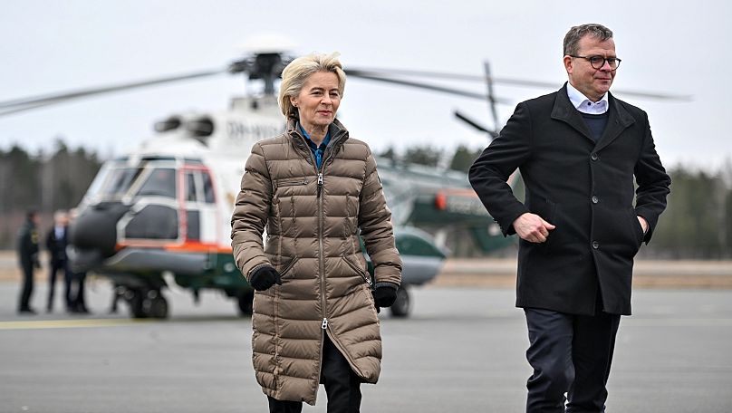 En mai de cette année, von der Leyen et Orpo ont visité ensemble la frontière finlandaise.