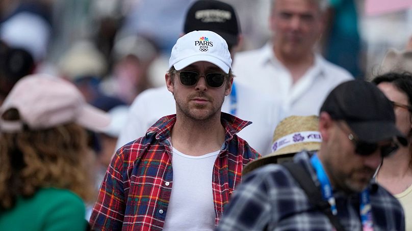 Ryan Gosling assiste au Grand Prix individuel de dressage libre aux Jeux olympiques d'été de 2024