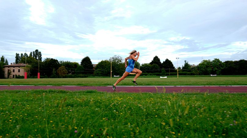 Valentina Petrillo, en Italie, s'entraîne à Pieve di Cento, près de Bologne, en Italie, le 19 août 2024. 