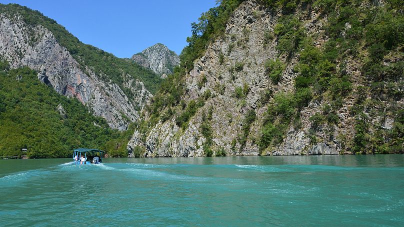 Une grande partie du magnifique littoral albanais n’a pas encore été découverte par les touristes internationaux. 