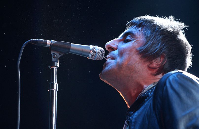 Liam Gallagher d'Oasis se produit au début de leur tournée canadienne à Vancouver, en Colombie-Britannique, le mercredi 27 août 2008