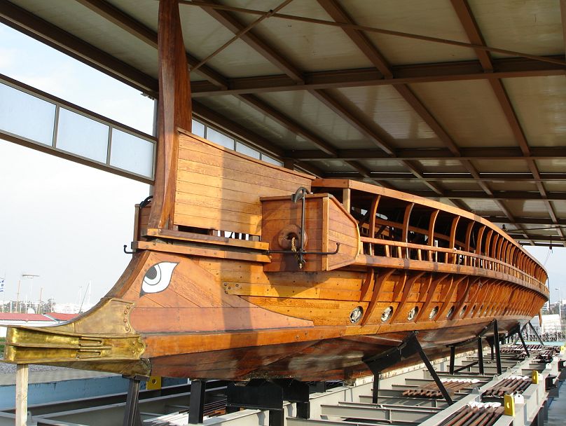 Une reconstitution de bateau