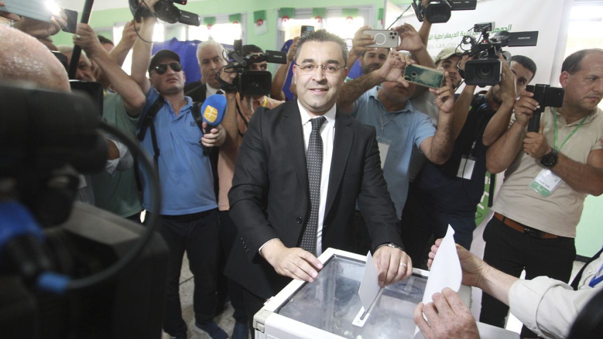 Presidential candidate and leader of the FFS party, Youcef Aouchich, casts his ballot in the presidential elections, Tizi Ouzou, Algeria, Saturday, Sept. 7, 2024, in T