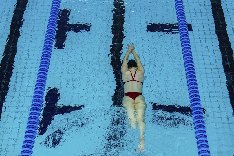 Le nageur paralympique Ali Truwit s'entraîne au Chelsea Piers Athletic Club, le vendredi 2 août 2024, à Stamford, Connecticut