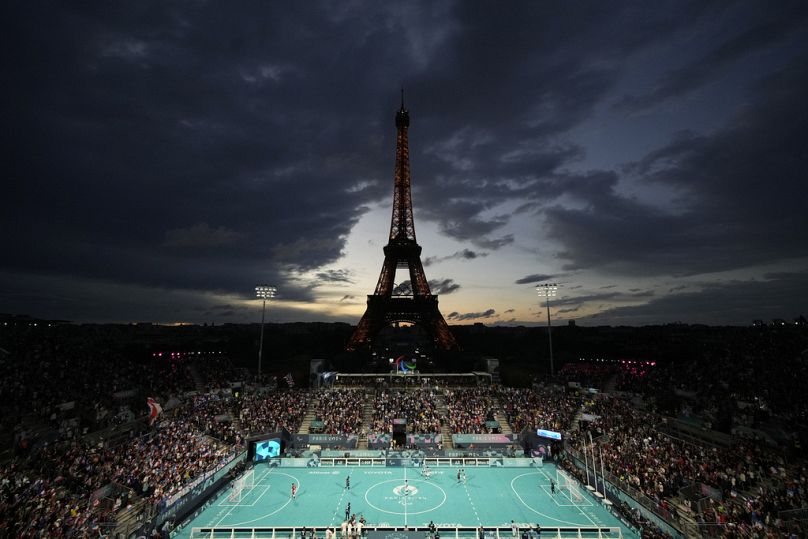 La France et l'Argentine s'affrontent lors du match pour la médaille d'or du football pour les cécidés aux Jeux paralympiques de 2024, le samedi 7 septembre 2024, à Paris, en France