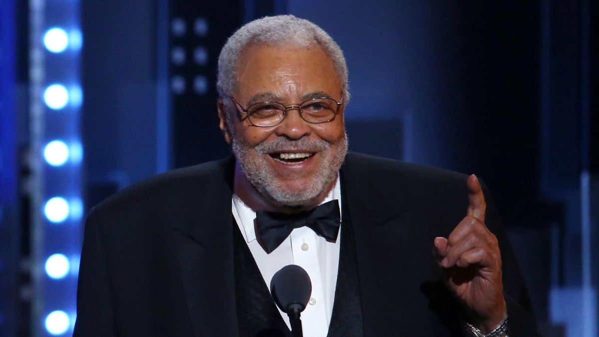 Tributes paid to James Earl Jones, the voice of Darth Vader, who died aged 93