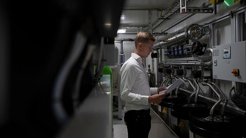 Jordi Zonneveld travaille chez Plug Power où ils produisent de l'hydrogène vert à Alphen aan den Rijn, aux Pays-Bas.