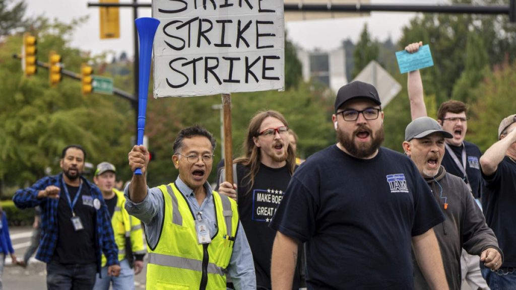 Boeing machinists went on strike on Friday