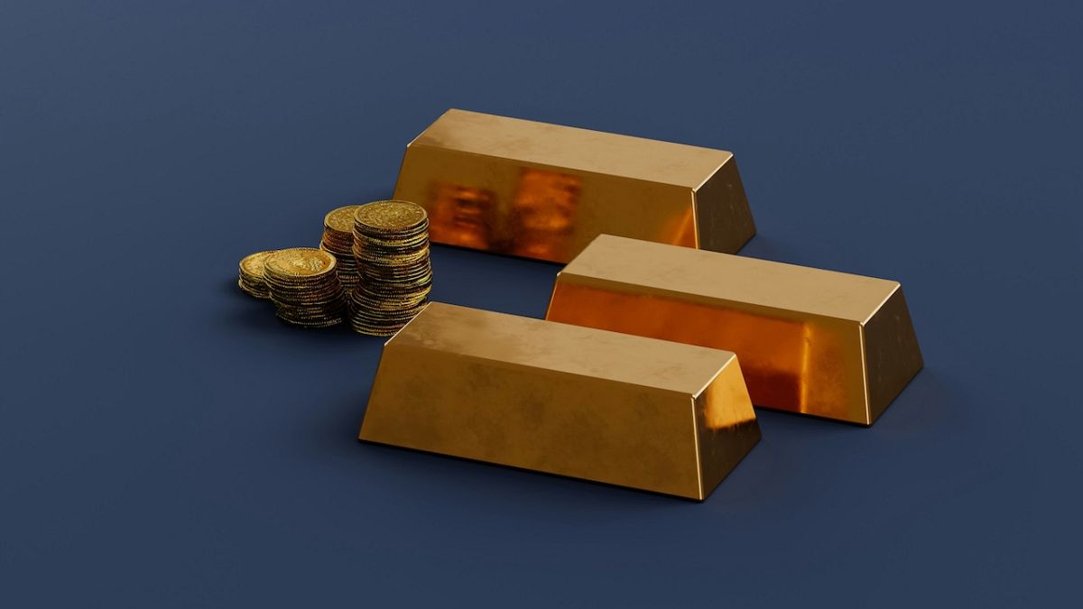 Gold holds its values when currencies falter