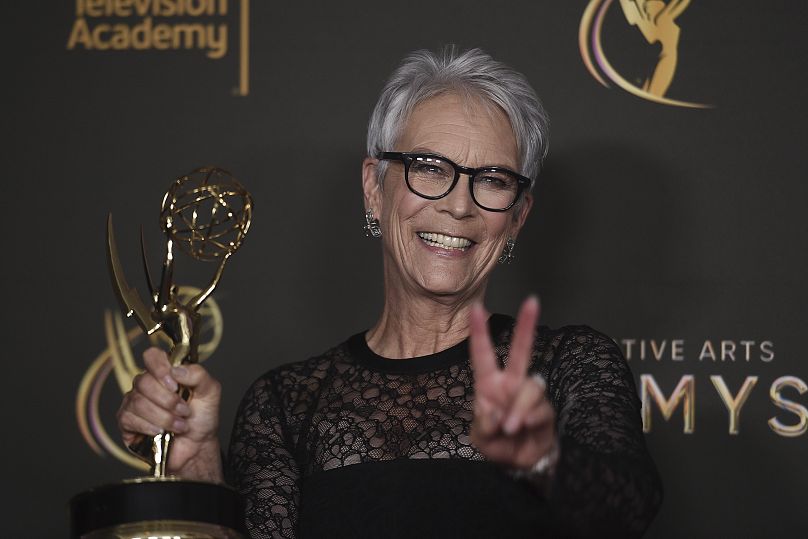 Jamie Lee Curtis assiste à la deuxième soirée des Creative Arts Emmy Awards le dimanche 8 septembre 2024