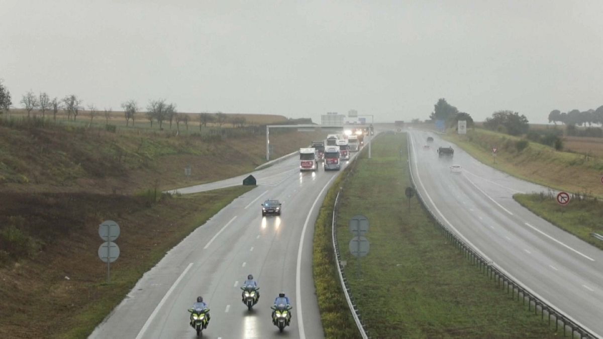 Lorries lined up on Alsace