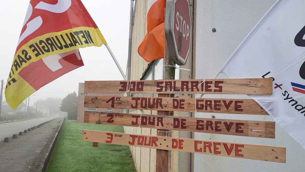 The Valeo factory in northwestern France amid a general strike, 21 October 2024