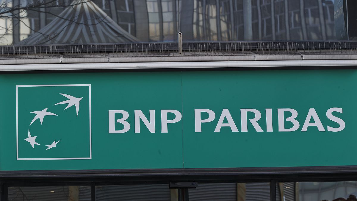 The logo of French bank BNP Paribas SA is pictured at the La Defense business district outside Paris, Thursday, Jan. 11, 2016