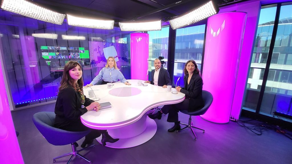 Host Méabh Mc Mahon with Liza Bezvershenko, Helena Hahn and Vassilis Ntousas