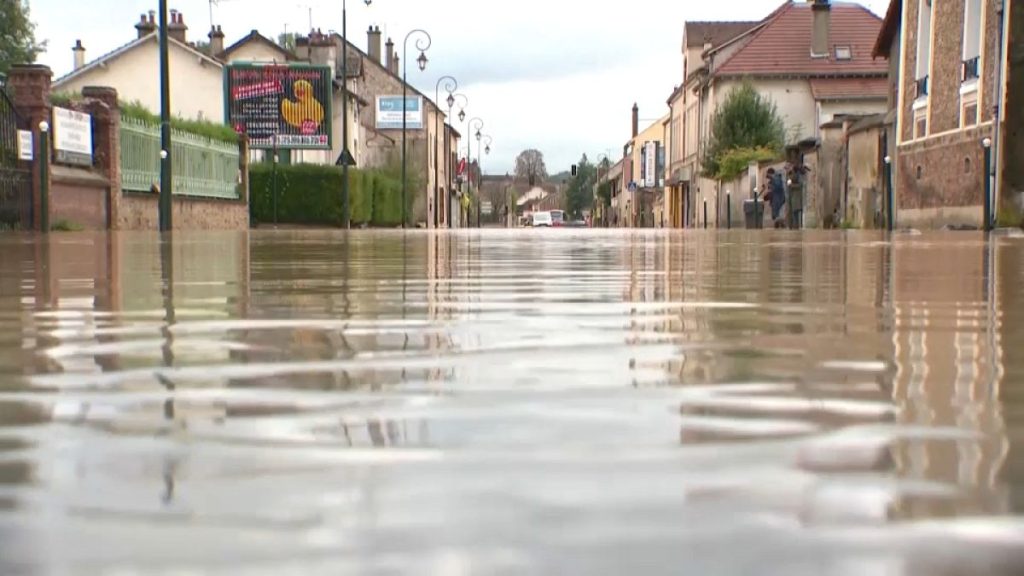 A flooded road in Coulommiers (Seine-et-Marne, France).