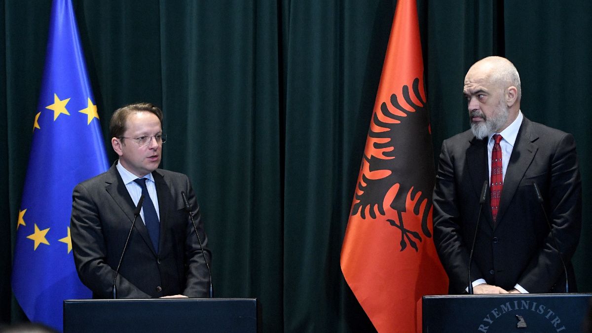 Olivér Várhelyi, European Commissioner for Enlargement (L), and Edi Rama, Albanian Prime Minister in Tirana, Albania in January 2020.