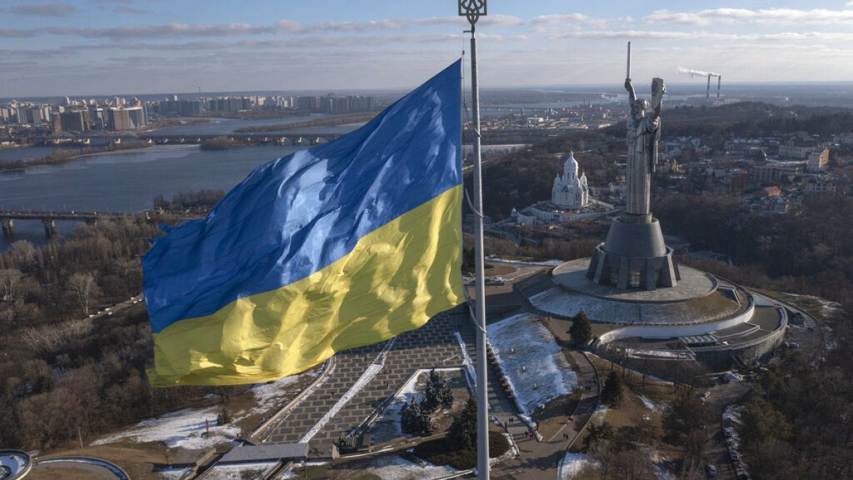 File: Ukrainian flag in Kyiv.