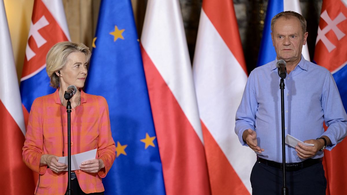 Ursula von der Leyen has a close relation with Donald Tusk, despite their disagreements about migration policy.