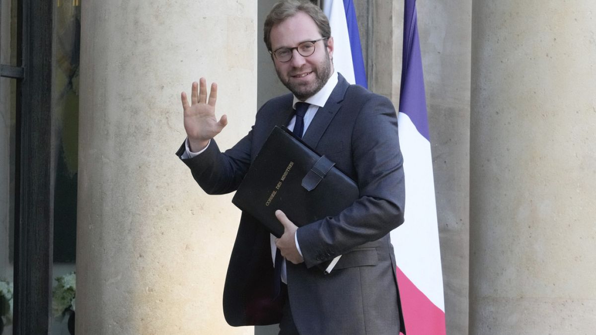 Finance Minister Antoine Armand arrives for a weekly cabinet meeting at the Elysee Palace, in Paris, Thursday, Oct. 10, 2024