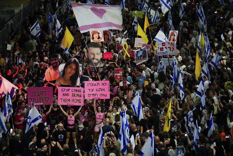 Des manifestants protestent contre le gouvernement du Premier ministre Benjamin Netanyahu et appellent à la libération des otages détenus à Gaza, le 7 septembre 2024.