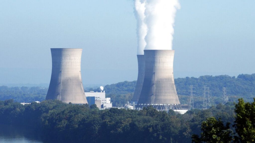 Three Mile Island Nuclear Generating Station, in Londenderry Township near Middletown