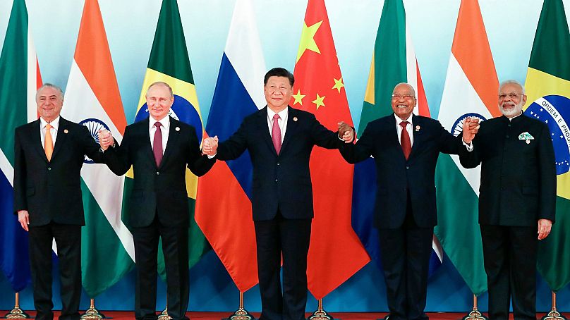 Les dirigeants du monde posent lors du sommet des BRICS à Xiamen, en Chine, le 4 septembre 2017.