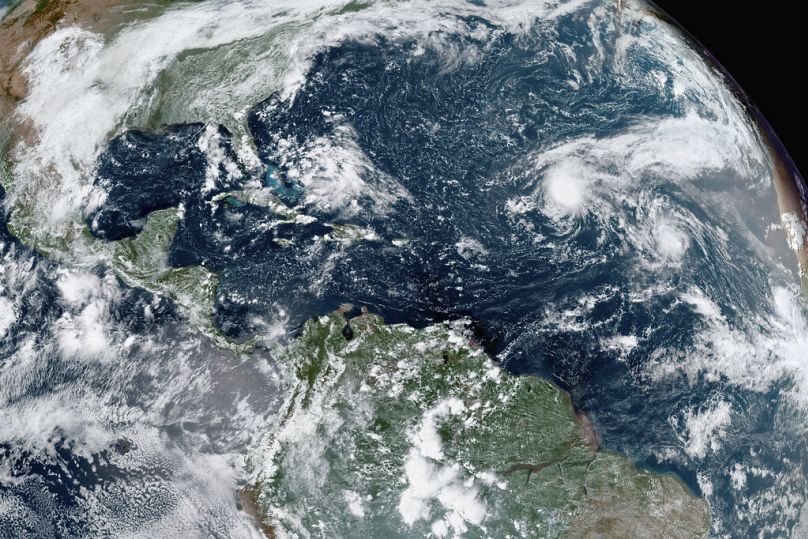 Cette image fournie par la NOAA montre les tempêtes tropicales qui se sont formées dans l'Atlantique en 2020, dont La Niña était responsable.