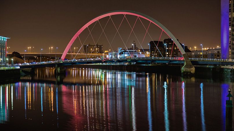 À Glasgow, le coût de la vie est 9,9 pour cent moins cher qu'à Édimbourg.