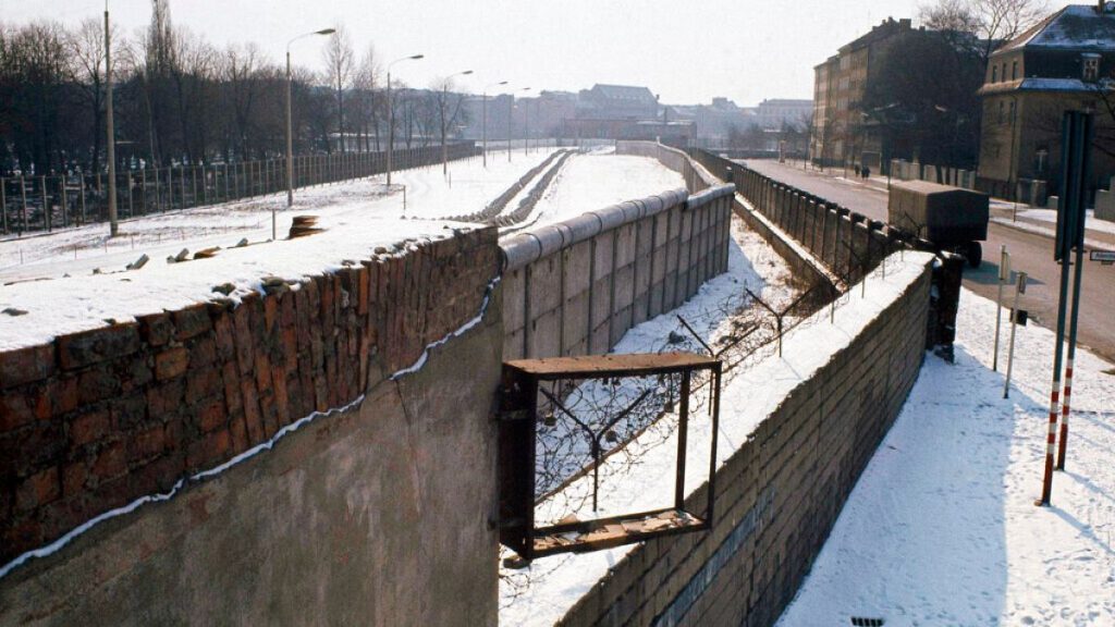 This undated photo shows a section of the Berlin Wall at Bernauer Strasse with parts of the Lazarus Sisters