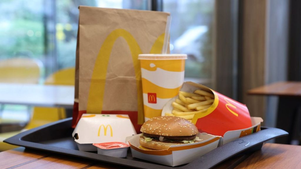 E. coli cases climb to 104 in McDonald